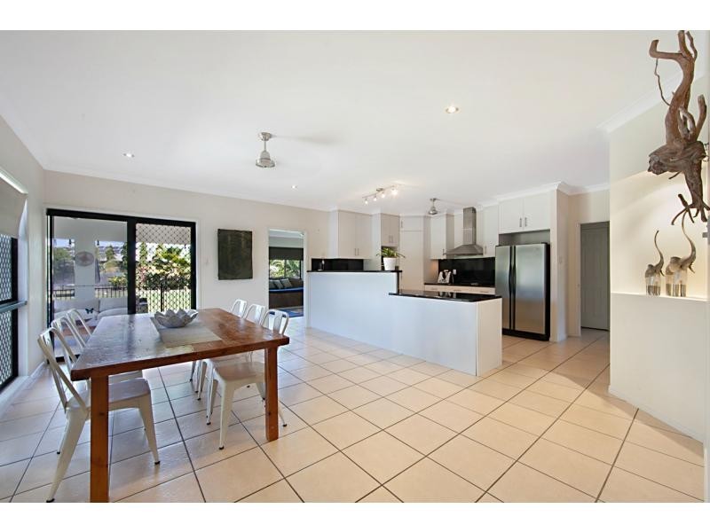 15 Cowboy Court, Kelso QLD 4815