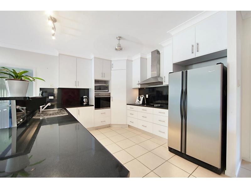 15 Cowboy Court, Kelso QLD 4815