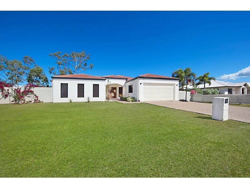 15 Cowboy Court, Kelso QLD 4815