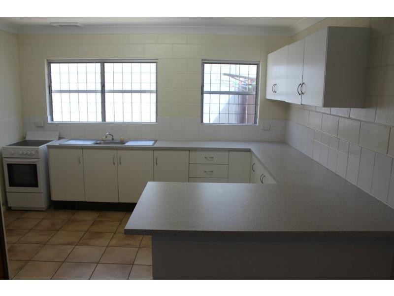 6/201 Kings Road, Pimlico QLD 4812