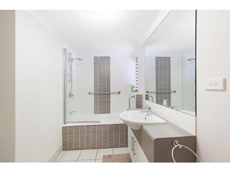 20/42 Warburton Street, North Ward QLD 4810