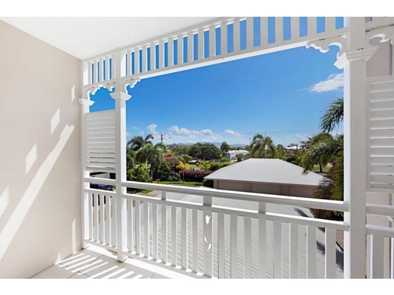 20/42 Warburton Street, North Ward QLD 4810