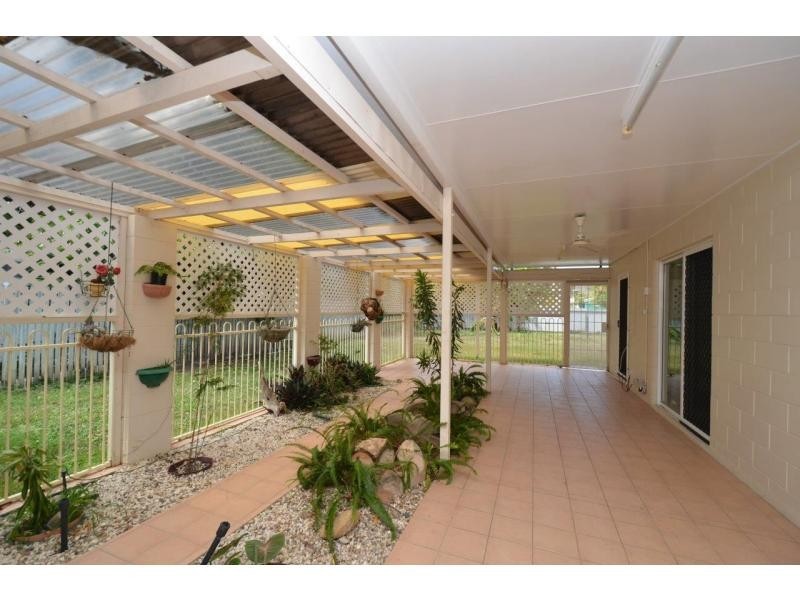 212 Upper Miles Avenue, Kelso QLD 4815