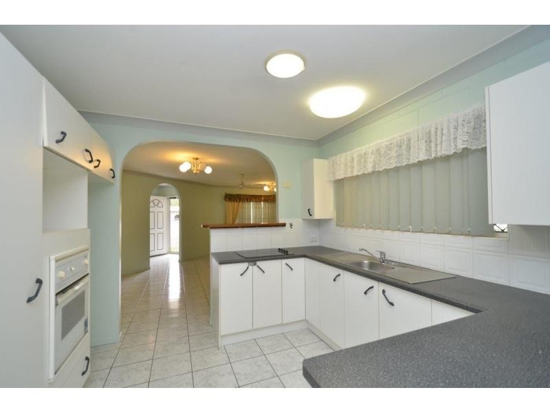 212 Upper Miles Avenue, Kelso QLD 4815