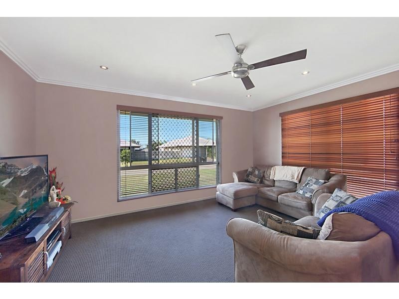 10 Dillon Street, Mount Louisa QLD 4814