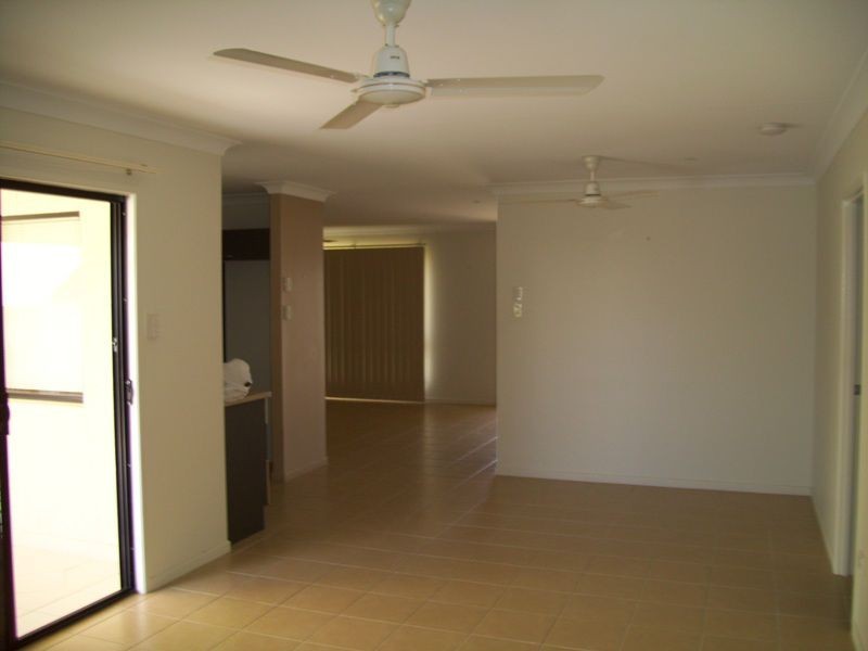 4 Burford Court, Kirwan QLD 4817