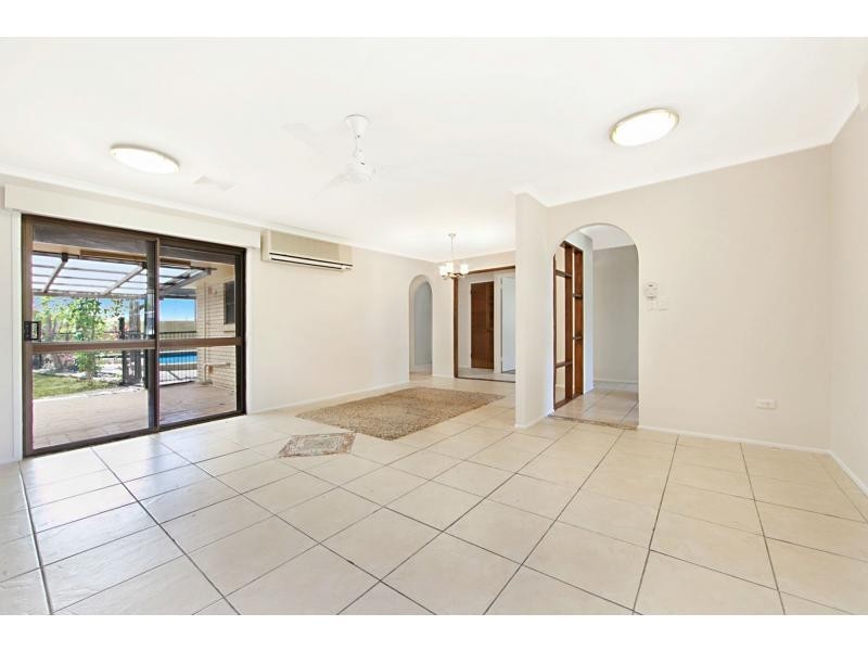 26 Casuarina Drive, Annandale QLD 4814