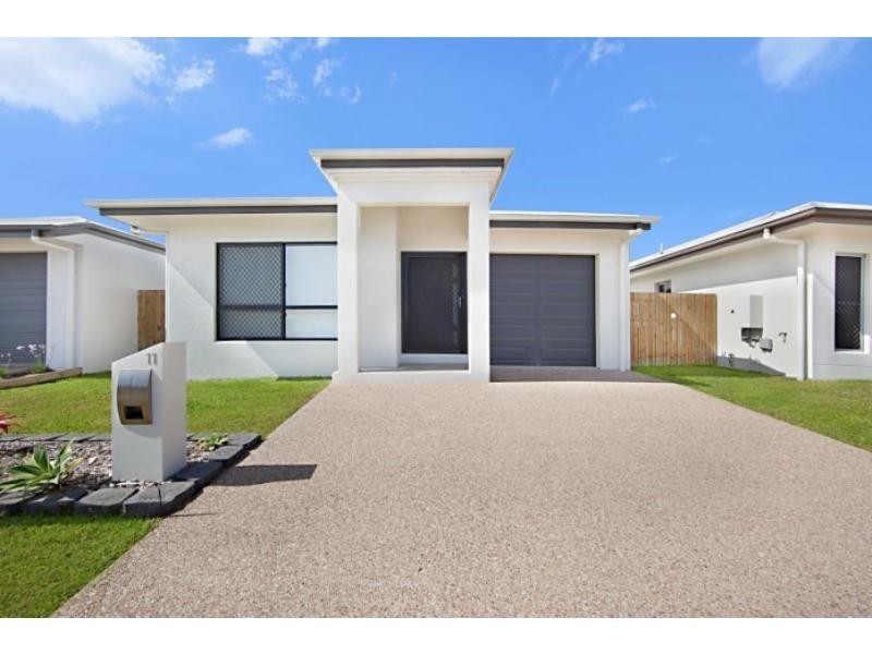 11 Dahlia Street, Burdell QLD 4818