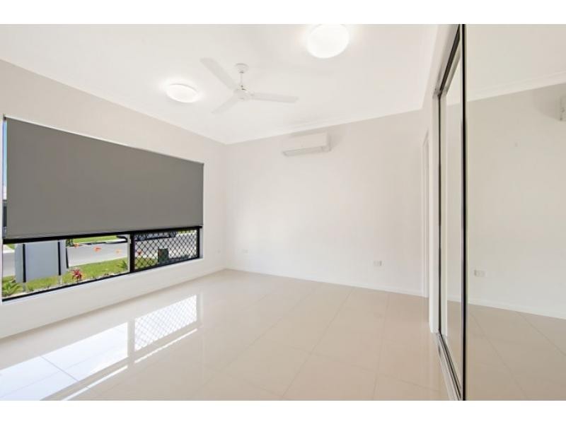 11 Dahlia Street, Burdell QLD 4818