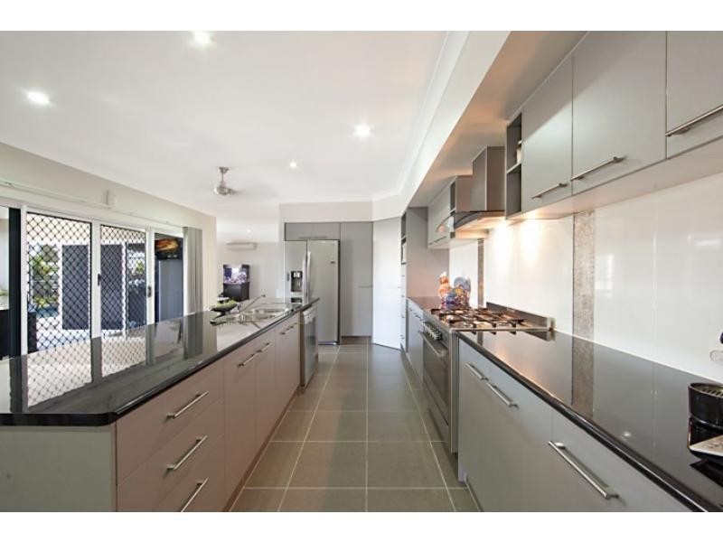 9 Hinton Court, Deeragun QLD 4818