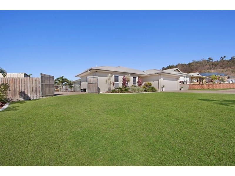 9 Hinton Court, Deeragun QLD 4818