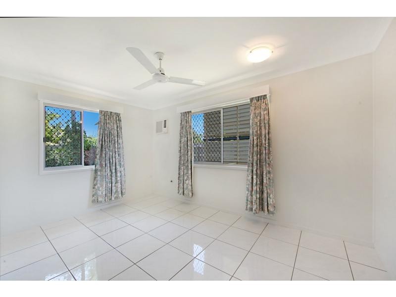 9 Mott Street, Heatley QLD 4814