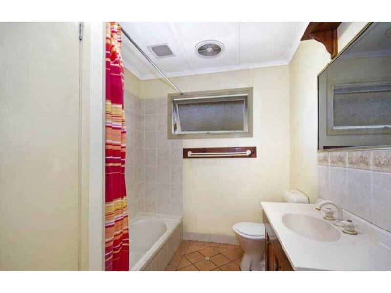 18 Lancaster Street, Garbutt QLD 4814