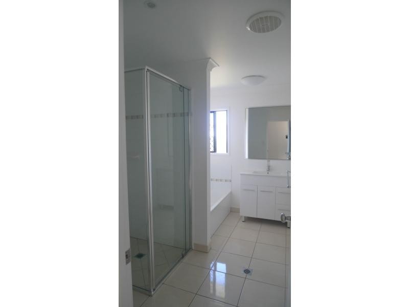 74 Kinnardy Street, Burdell QLD 4818