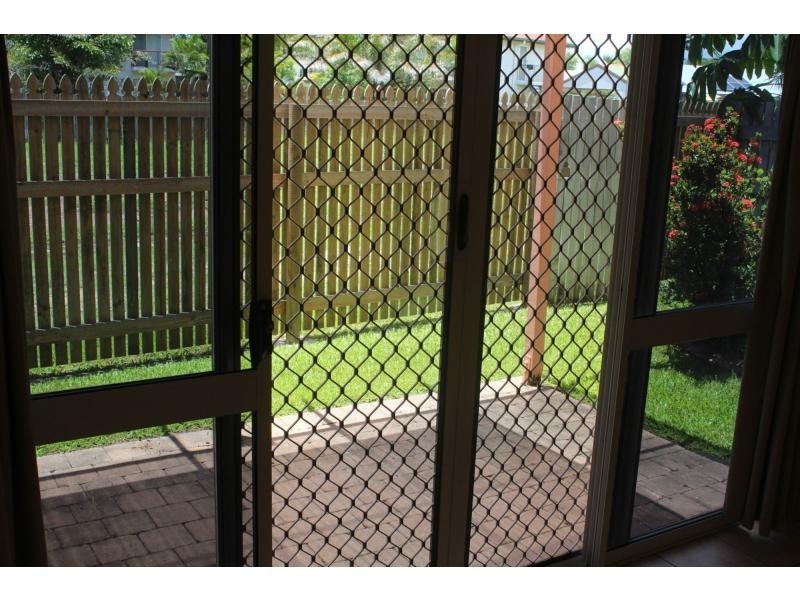 2/21 Tuffley Street, West End QLD 4810