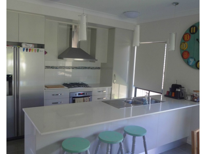 115 Daydream Circuit, Burdell QLD 4818