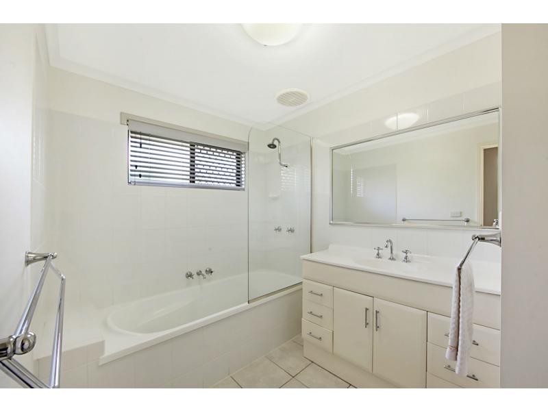 8 Casuarina Drive, Annandale QLD 4814