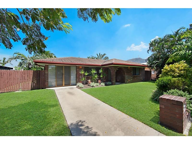 8 Casuarina Drive, Annandale QLD 4814