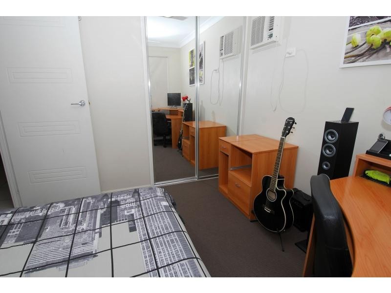 11 Hempel Street, Bushland Beach QLD 4818