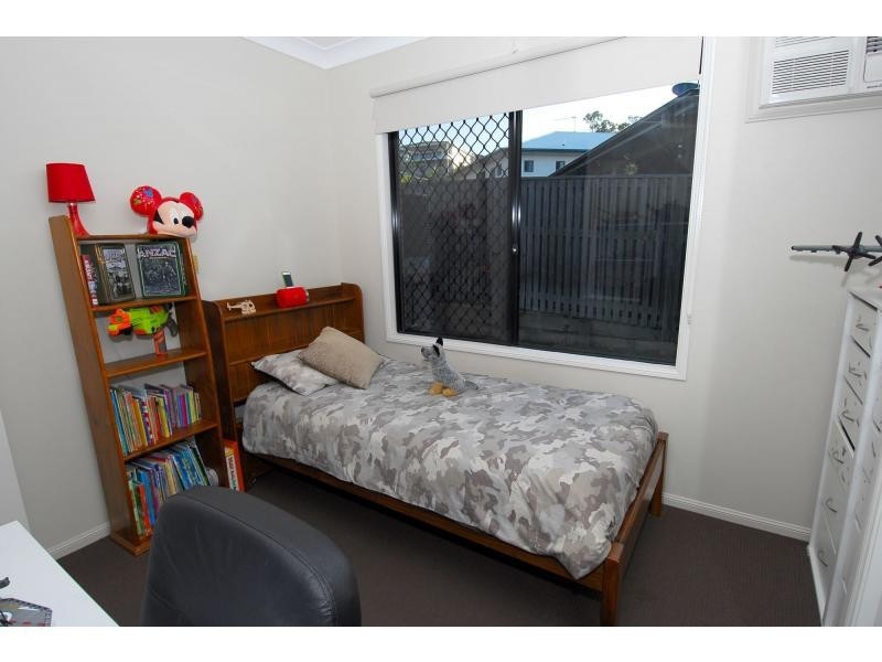 11 Hempel Street, Bushland Beach QLD 4818