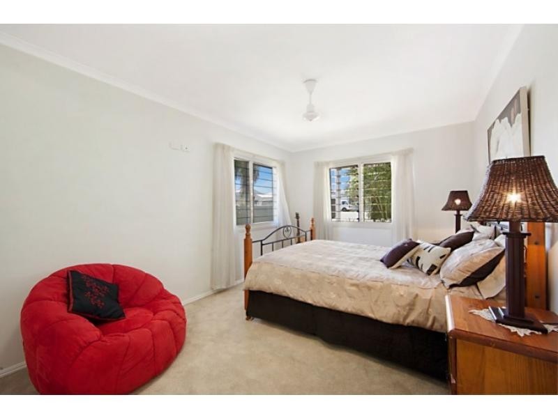 3 Echlin Street, West End QLD 4810