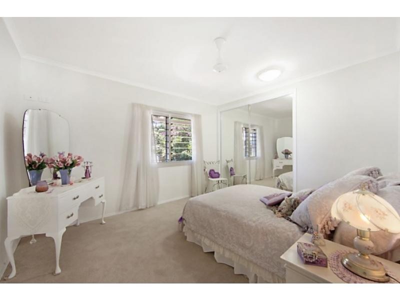 3 Echlin Street, West End QLD 4810