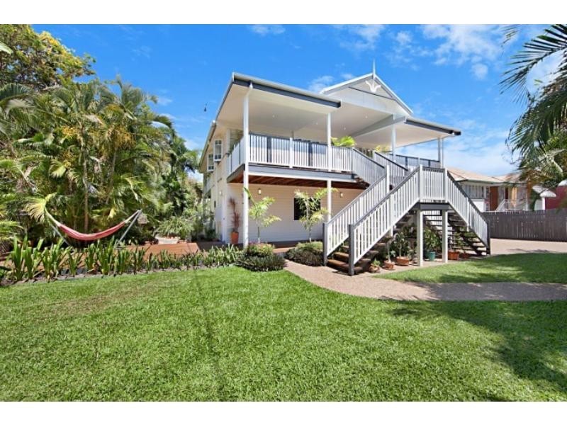 3 Echlin Street, West End QLD 4810