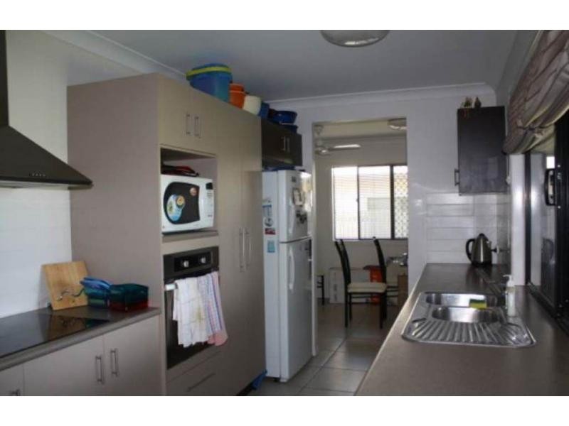 24 Tahlia Circuit, Mount Louisa QLD 4814