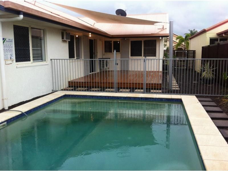 60 Honeyeater Circuit, Douglas QLD 4814