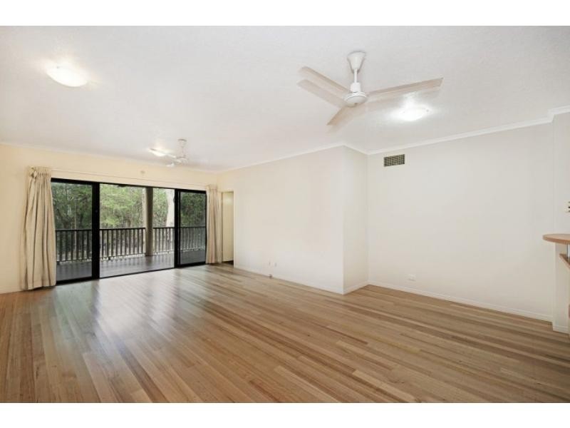 10/2 New England Court, Douglas QLD 4814