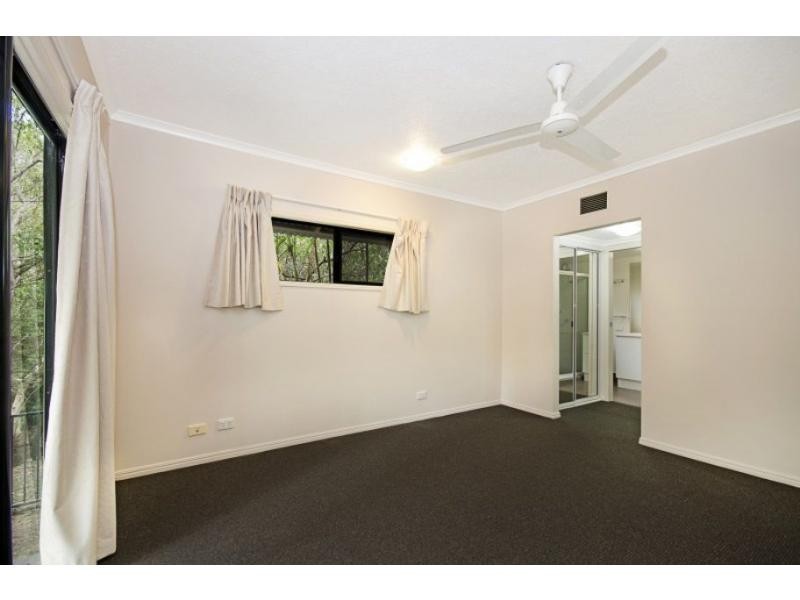 10/2 New England Court, Douglas QLD 4814