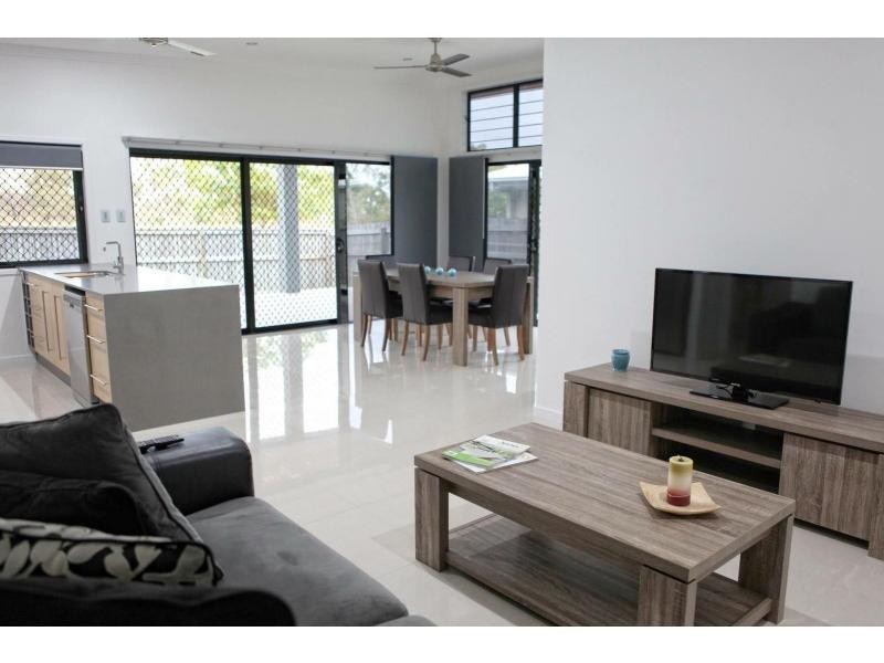 6 Puffer Place, Mount Louisa QLD 4814