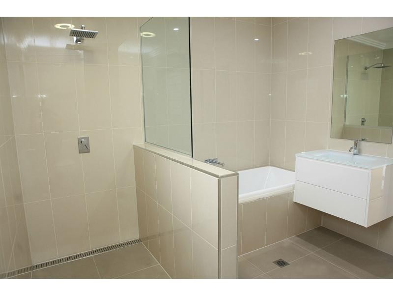 6 Puffer Place, Mount Louisa QLD 4814