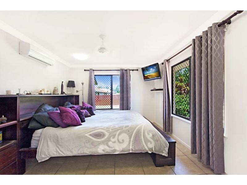 32 Stoneville Circuit, Mount Louisa QLD 4814