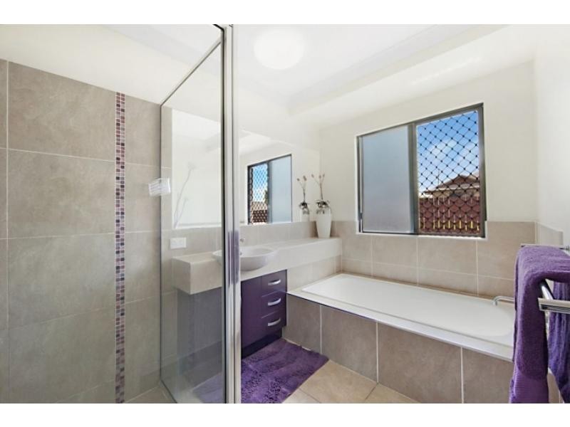 32 Stoneville Circuit, Mount Louisa QLD 4814