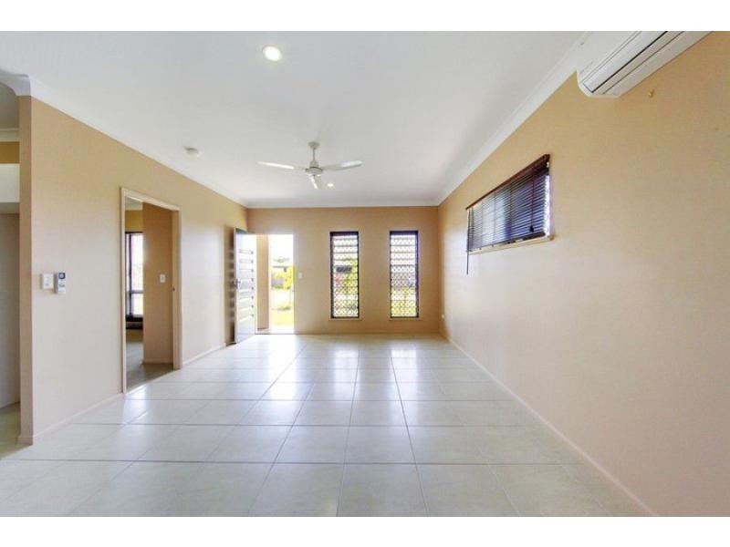 28 Makena Circuit, Burdell QLD 4818