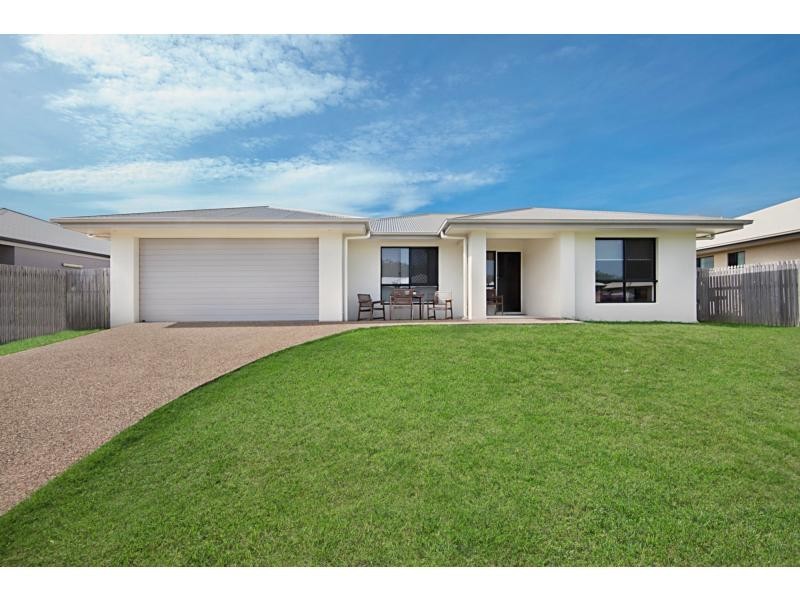 11 Ellsworth Drive, Mount Louisa QLD 4814