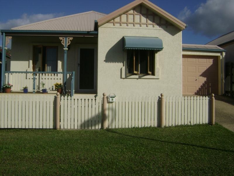6 Azure Court, Douglas QLD 4814