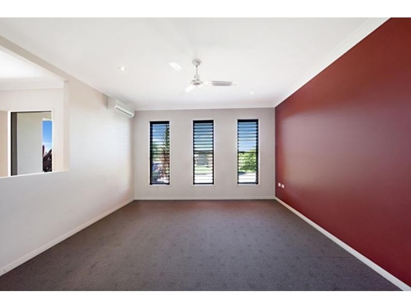 2 Scrubwren Circuit, Bohle Plains QLD 4817