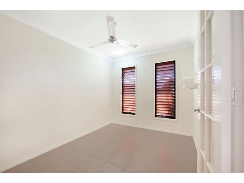 2 Scrubwren Circuit, Bohle Plains QLD 4817