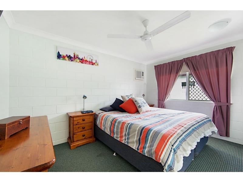 2 Dalkeith Crescent, Mount Louisa QLD 4814