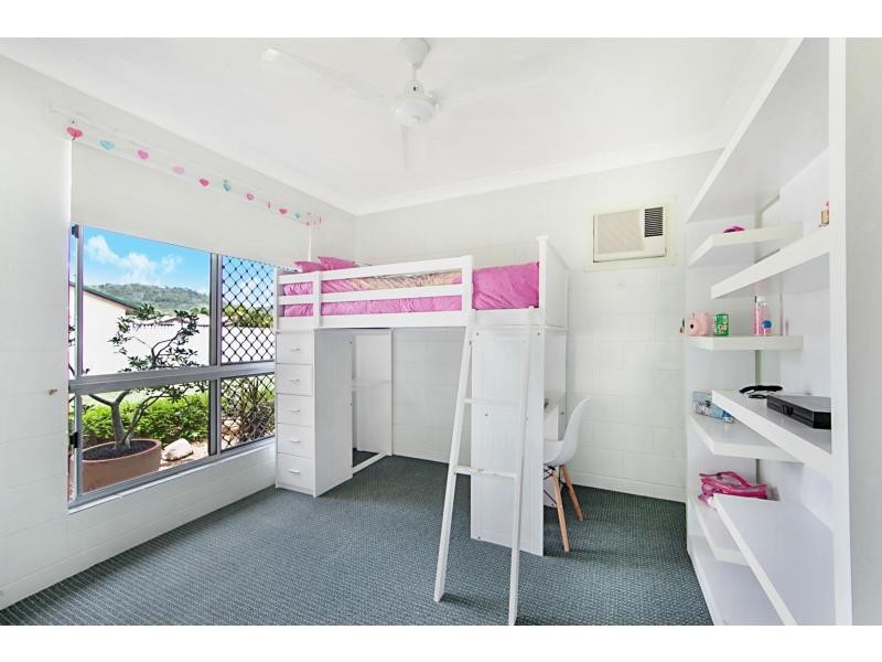 2 Dalkeith Crescent, Mount Louisa QLD 4814