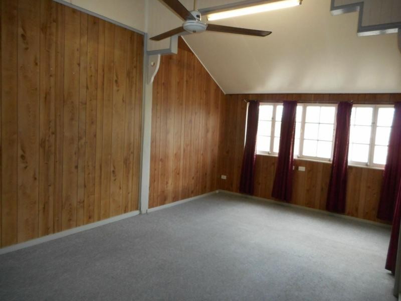 104 Queens Road, Hermit Park QLD 4812