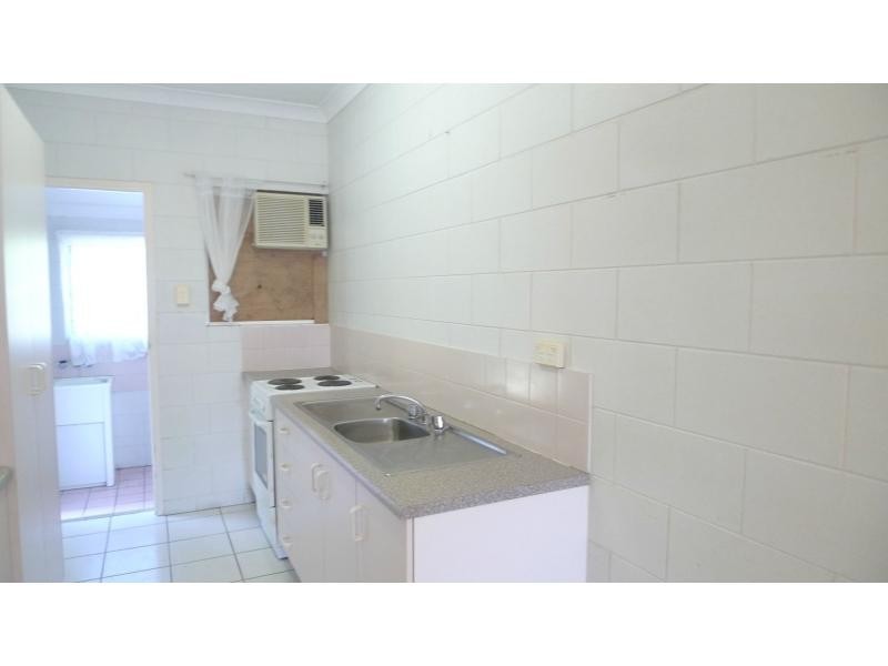 2/324 Pinnacle Drive, Rasmussen QLD 4815