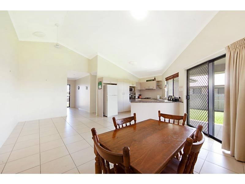 66 Corbett Street, Mount Louisa QLD 4814