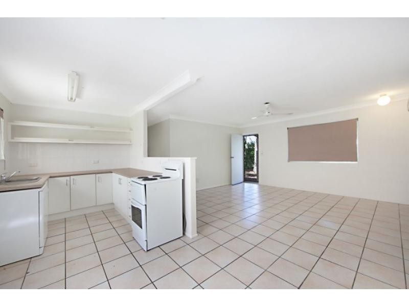 13 Nelia Street, Kirwan QLD 4817