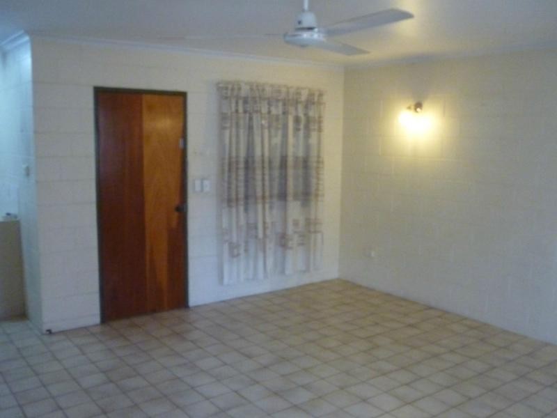 4/23 Park Street, Pimlico QLD 4812