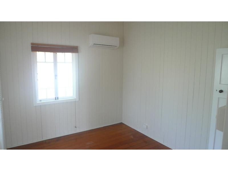 9 Echlin Street, West End QLD 4810