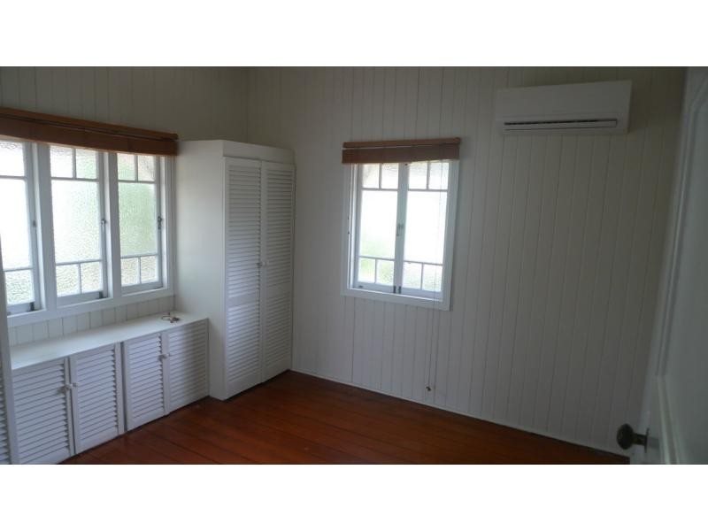 9 Echlin Street, West End QLD 4810