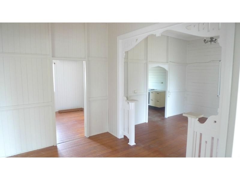 9 Echlin Street, West End QLD 4810